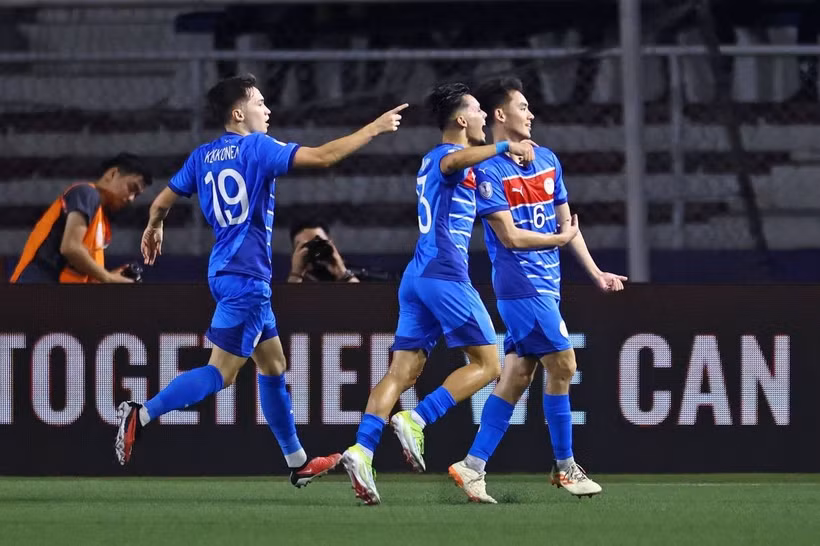Kết quả bán kết AFF Cup 2024: 'Địa chấn' tại Rizal Memorial