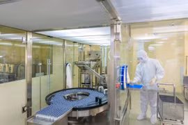 Nghị quyết 68 đặt ra những mục tiêu phấn đấu đến năm 2030, cả nước có 2 triệu doanh nghiệp hoạt động, tương đương 20 doanh nghiệp trên 1.000 dân và ít nhất 20 doanh nghiệp lớn tham gia chuỗi giá trị toàn cầu. (Ảnh: Vietnam+)