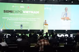 Diễn đàn “Cơ hội cho chuỗi cung ứng của Việt Nam tham gia vào sản xuất thiết bị bán dẫn”. (Ảnh: Vietnam+)