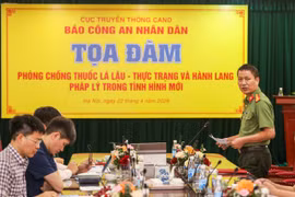 Tọa đàm “Phòng chống thuốc lá lậu - Thực trạng và hành lang pháp lý trong tình hình mới," ngày 22/4 do Báo Công an nhân dân tổ chức. (Ảnh: Vietnam+)