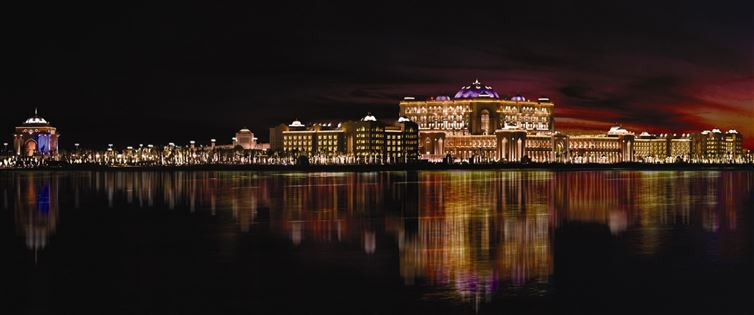 Siêu khách sạn Emirates Palace ở Dubai. (Ảnh: diply.com)