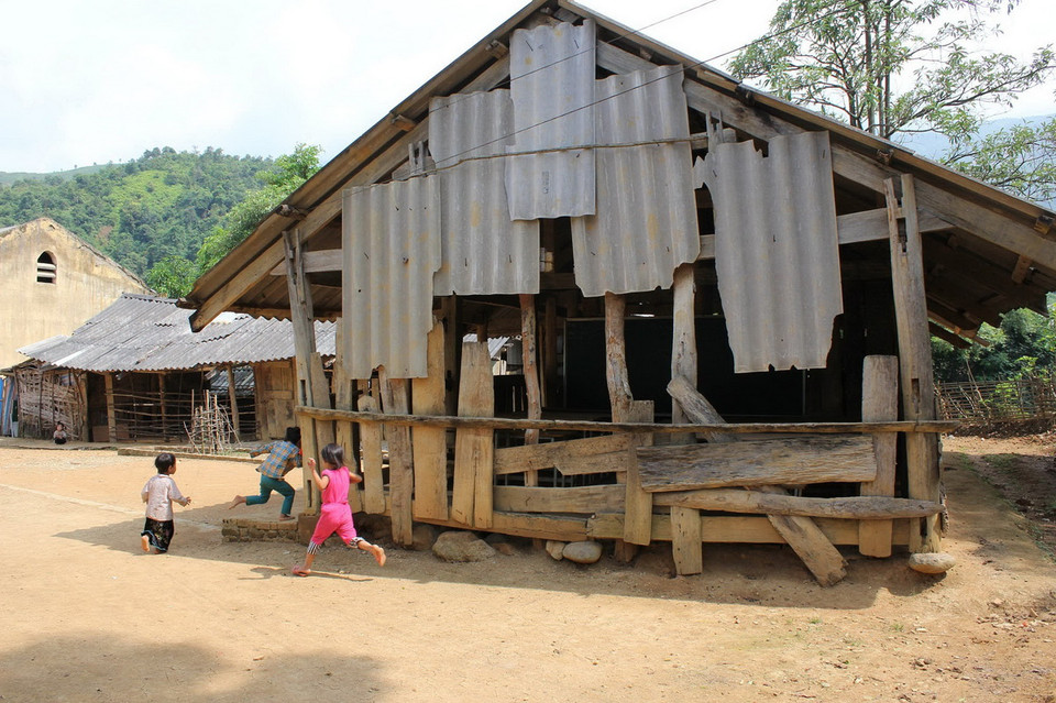 Phòng học của học sinh Tiểu học số 2 Khoen On, xã Khoen On, huyện Than Uyên (Lai Châu). (Ảnh: Quang Duy/TTXVN)