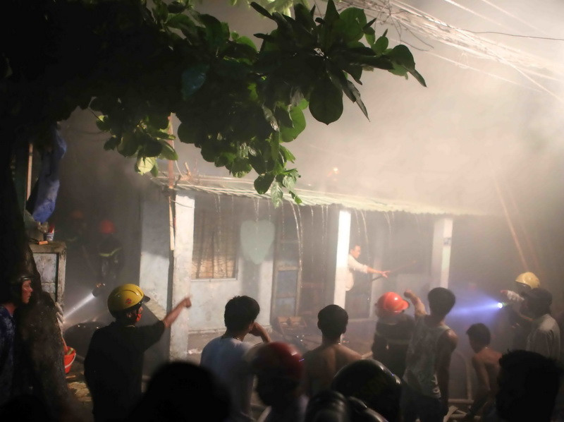 Hiện trường vụ cháy. (Ảnh: Trần Lê Lâm/Vietnam+)