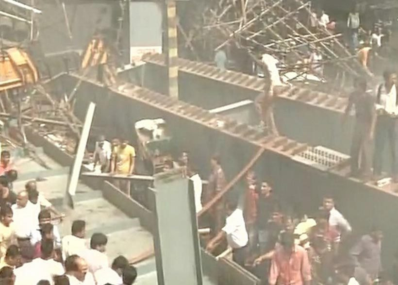 Còn khoảng 150 người đang bị chôn vùi. (Ảnh: ANI)