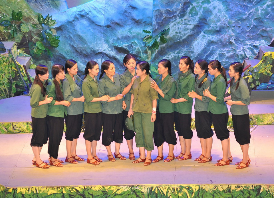 Một tiết mục nghệ thuật tại chương trình. (Ảnh: Trọng Đức/TTXVN)