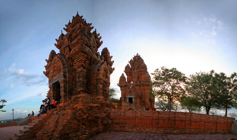 Pô Klong Garai là tên gọi của dân tộc Chăm đối với Vua Sinhavarman III trị vì từ 1152 đến 1205 - vị vua có công lớn trong việc xây dựng hệ thống dẫn thủy ở địa phương. (Ảnh: Trọng Đạt/TTXVN)