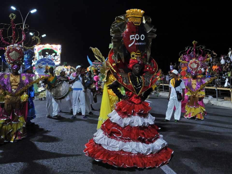  Đại diện của Santiago de Cuba, thành phố vừa tròn 500 năm tuổi. (Ảnh: Lê Hà/TTXVN)