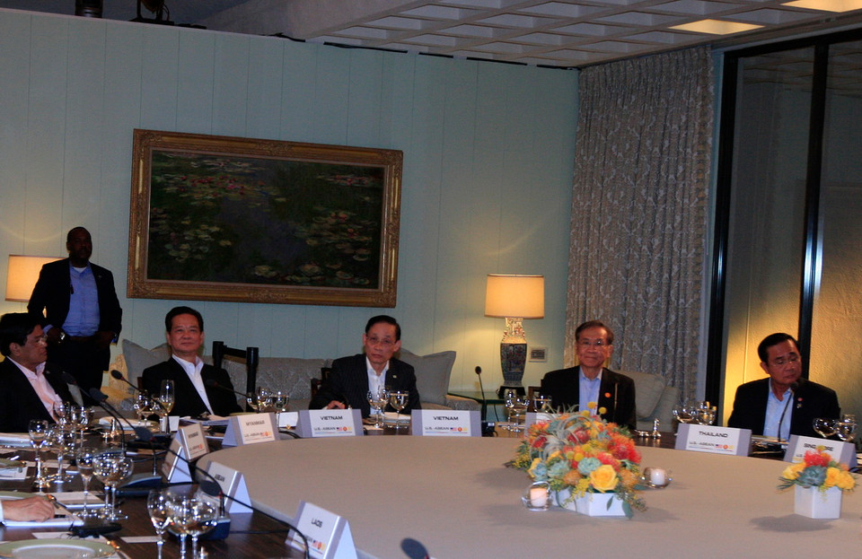 Thủ tướng Chính phủ Nguyễn Tấn Dũng dự ăn tối và thảo luận về Viễn cảnh chiến lược khu vực. (Ảnh: Thống Nhất/TTXVN)