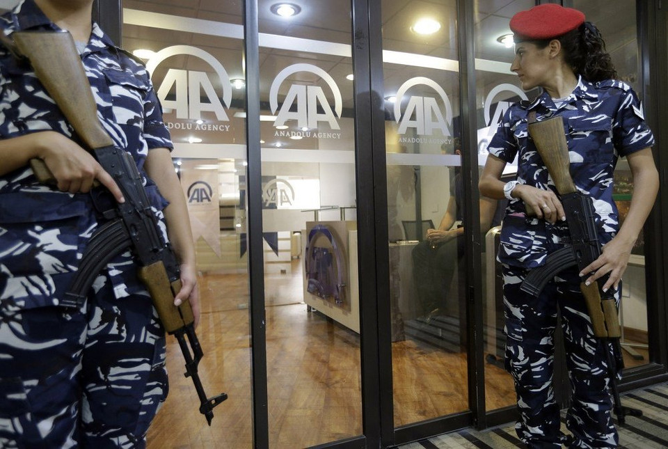  Hai nữ cảnh sát Lebano. (Nguồn: AP)