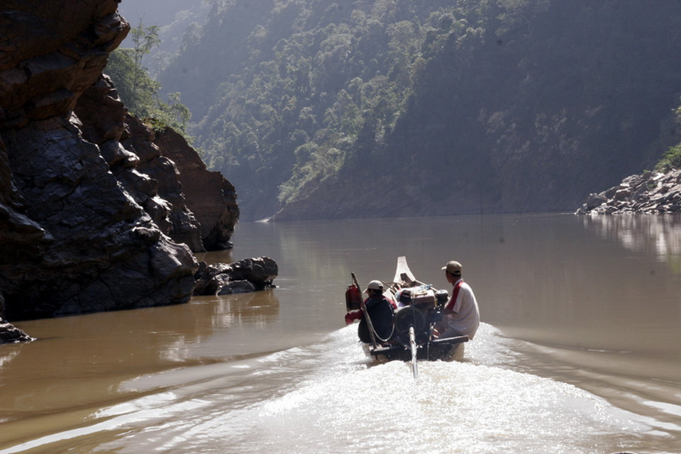 Nơi đầu sông ngọn suối. (Ảnh: Chính Tới)