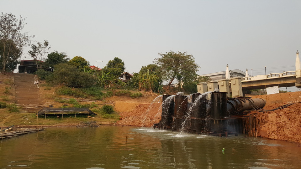 Trạm bơm công suất lớn hút nước từ sông Mekong vào lưu vực Huai Luang. (Sơn Nam-Quang Thuận/Vietnam+)