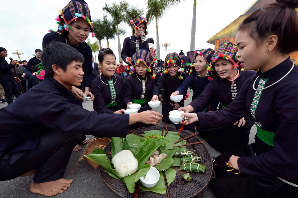  Nghi thức trong lễ hội dân tộc Thái của đoàn Lào Cai.