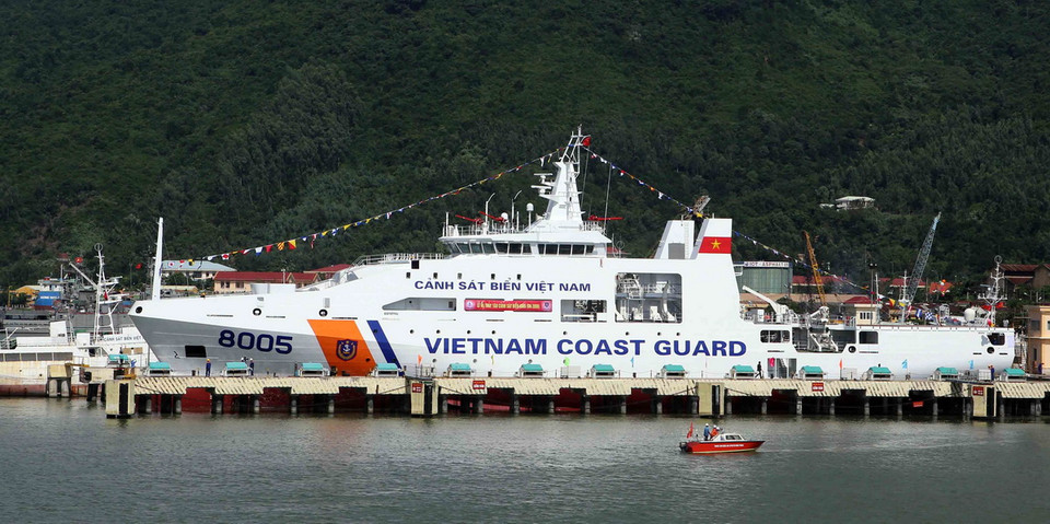 Quang cảnh Lễ hạ thủy tàu Cảnh sát biển 8005. (Ảnh: Trần Lê Lâm/TTXVN)