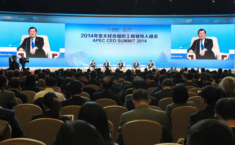 Chủ tịch nước Trương Tấn Sang đến dự và phát biểu tại Hội nghị Thượng đỉnh Doanh nghiệp APEC 2014 về ”Tăng cường kết nối khu vực: Những ưu tiên về đầu tư, hạ tầng cơ sở và chính sách”. (Ảnh: Nguyễn Khang/TTXVN)