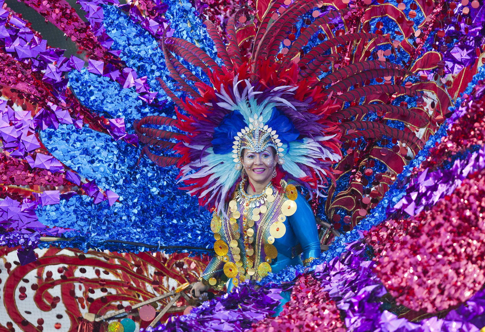 Lễ hội hóa trang Caribe 2015 diễn ra náo nhiệt và rực rỡ màu sắc tại Toronto, Canada. (Ảnh: THX/TTXVN)