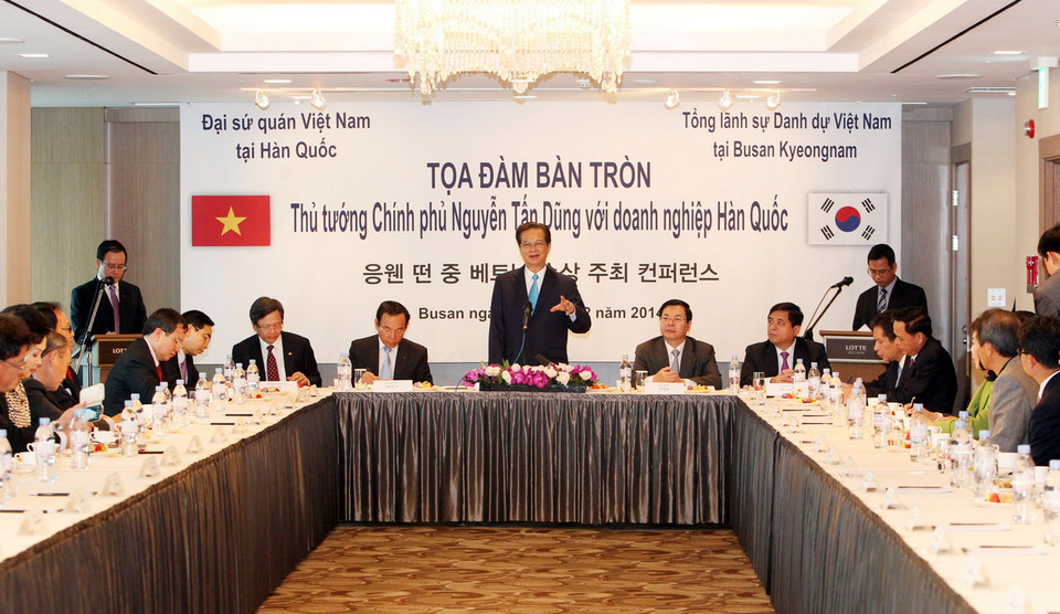  Thủ tướng Nguyễn Tấn Dũng dự Đối thoại với cộng đồng Doanh nghiệp Hàn Quốc. (Ảnh: Đức Tám/TTXVN)