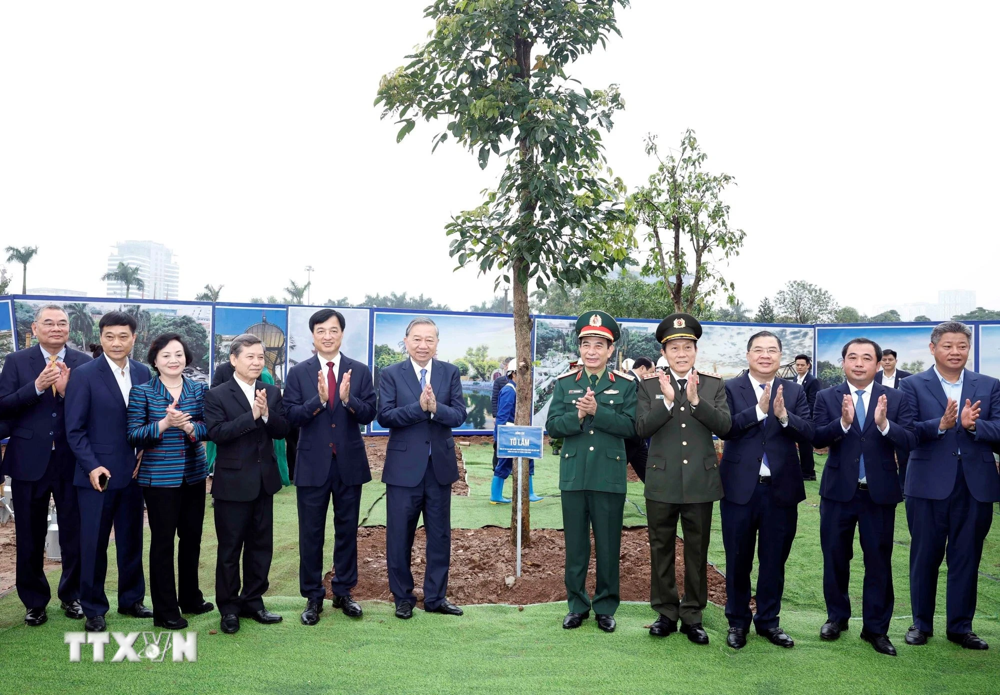 Tổng Bí thư Dương Lâm Phát động Tết trồng cây, ghi nhớ lời Bác Hồ dạy