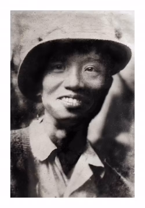 vnfam-hs-to-ngoc-van-35x50cm-1765869224459.jpg