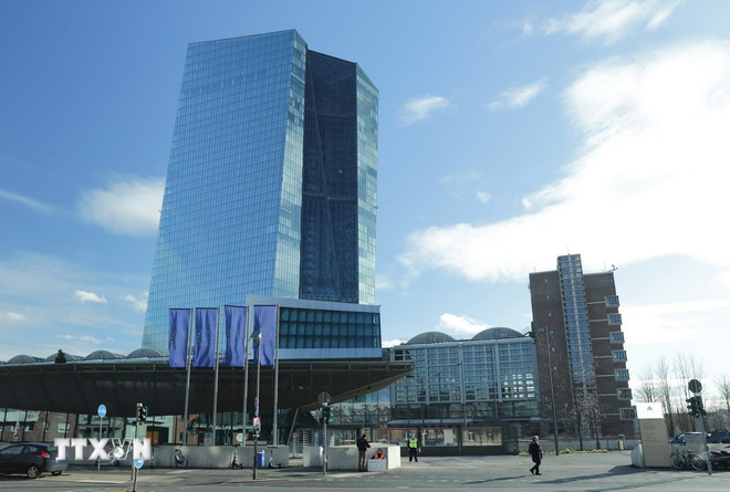 Trụ sở Ngân hàng Trung ương châu Âu (ECB) ở Frankfurt, Đức. (Ảnh: THX/TTXVN) ttxvn-ecb.jpg