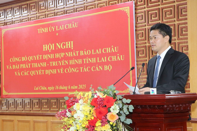 Phó Bí thư Thường trực Tỉnh ủy Lai Châu Vũ Mạnh Hà phát biểu chỉ đạo hội nghị. (Ảnh: Nguyễn Oanh/TTXVN) lanh-dao-lai-chau.jpg