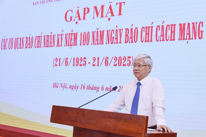 Ông Đỗ Văn Chiến, Ủy viên Bộ Chính trị, Bí thư Trung ương Đảng, Bí thư Đảng ủy Mặt trận Tổ quốc, các đoàn thể Trung ương, Chủ tịch Ủy ban Trung ương MTTQ Việt Nam phát biểu. (Ảnh: TTXVN phát) ong-do-van-chien-1.jpg