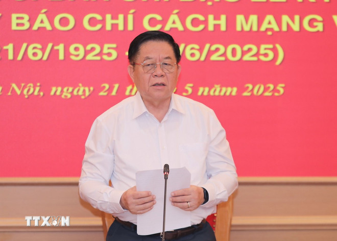 លោក Nguyen Trong Nghia ថ្លែងសុន្ទរកថាក្នុងកិច្ចប្រជុំ។ (រូបថត៖ Thanh Phuong/VNA) ttxvn-ban-tuyen-giao-trung-uong-bao-chi-cach-mang-2.jpg