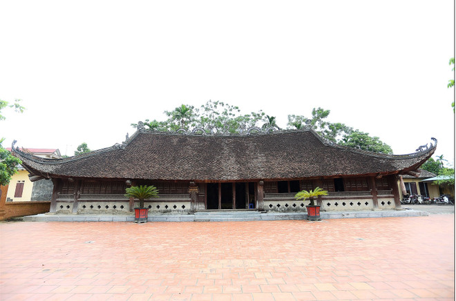 ផ្ទះឃុំទុងភឿ។ (ប្រភព៖ នាយកដ្ឋានបេតិកភណ្ឌវប្បធម៌) dinh-tuong-phieu.jpg