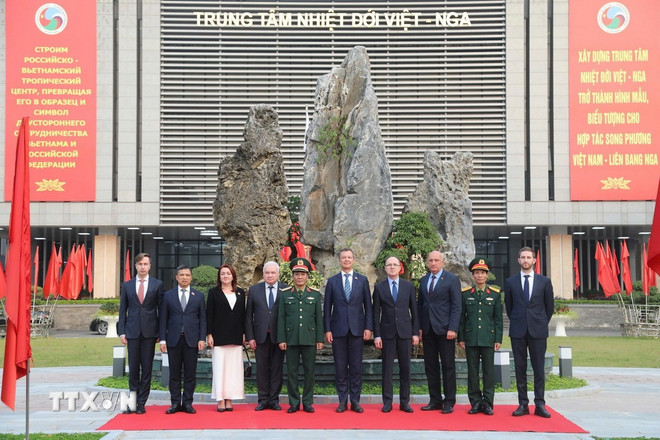 ttxvn-trung-tam-nhiet-doi-viet-nga-3.jpg
