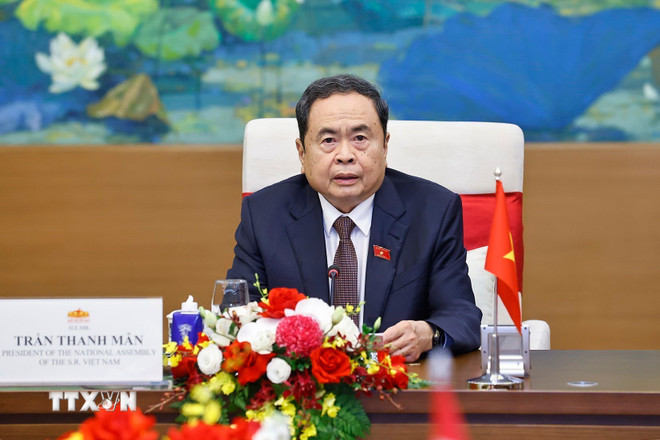 O presidente da Assembleia Nacional, Tran Thanh Man, discursa. (Foto: Doan Tan/VNA) ttxvn-chu-tich-quoc-hoi-hoi-dam-voi-chu-tich-quoc-hoi-hungary-10.jpg