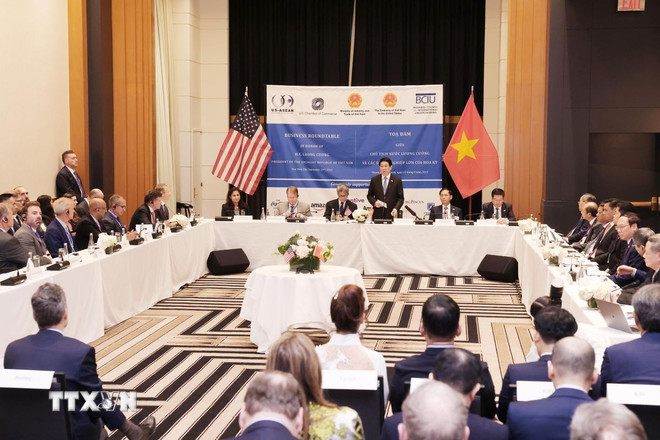 ttxvn-chu-tich-nuoc-luong-cuong-du-toa-dam-voi-doanh-nghiep-lon-cua-hoa-ky-2.jpg
