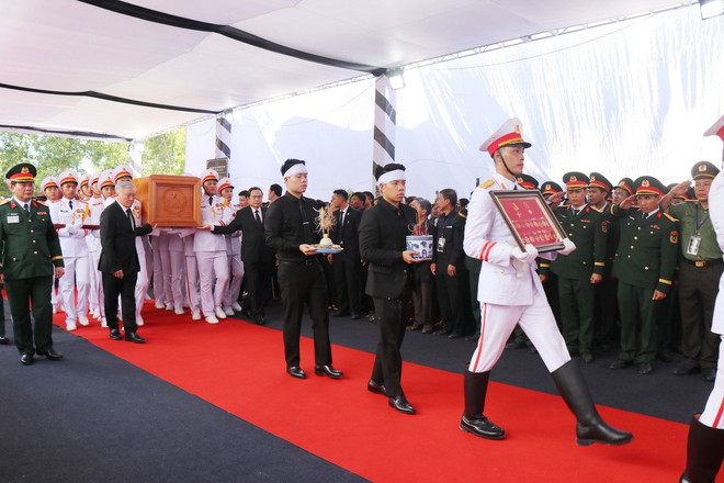 le-an-tang-nguyen-chu-tich-nuoc-tran-duc-luong-3.jpg