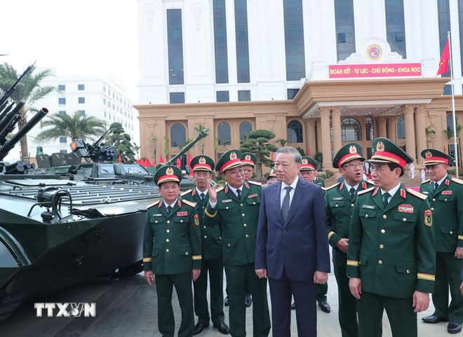 ttxvn-tong-bi-thu-tong-cuc-cong-nghiep-quoc-phong-4.jpg