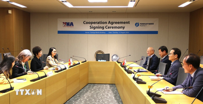 Quang cảnh lễ ký tại trụ sở Yonhap ở thủ đô Seoul. (Ảnh: Đức Thắng/TTXVN) ttxvn-yonhap-2.jpg