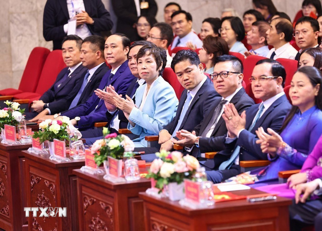 Σύνεδροι που παρευρίσκονται στην τελετή. (Φωτογραφία: Minh Duc/VNA) ttxvn-thu-tuong-giai-bao-chi-chong-tham-nhung-5.jpg