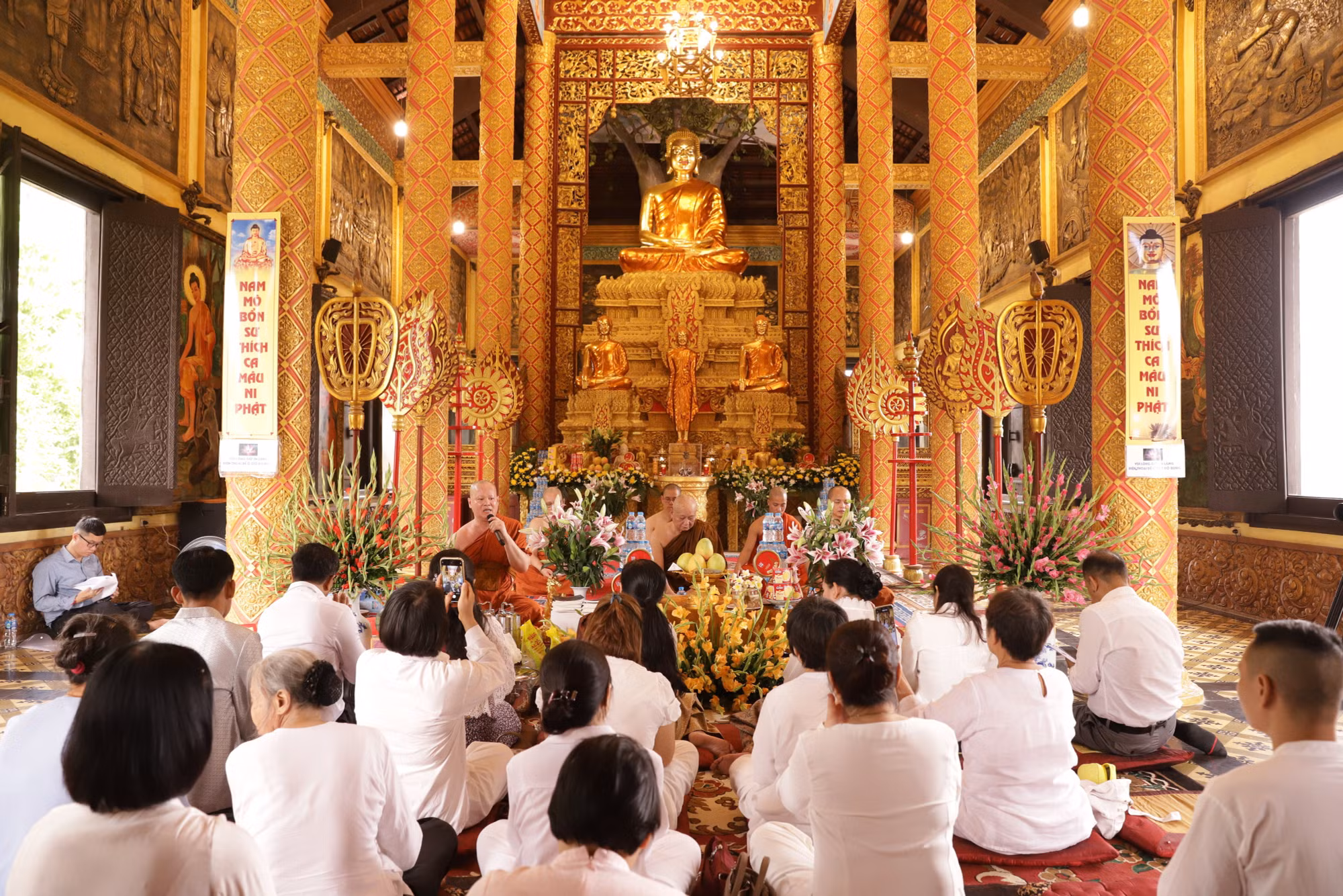 "Vào Năm Mới" - Khởi đầu của hy vọng