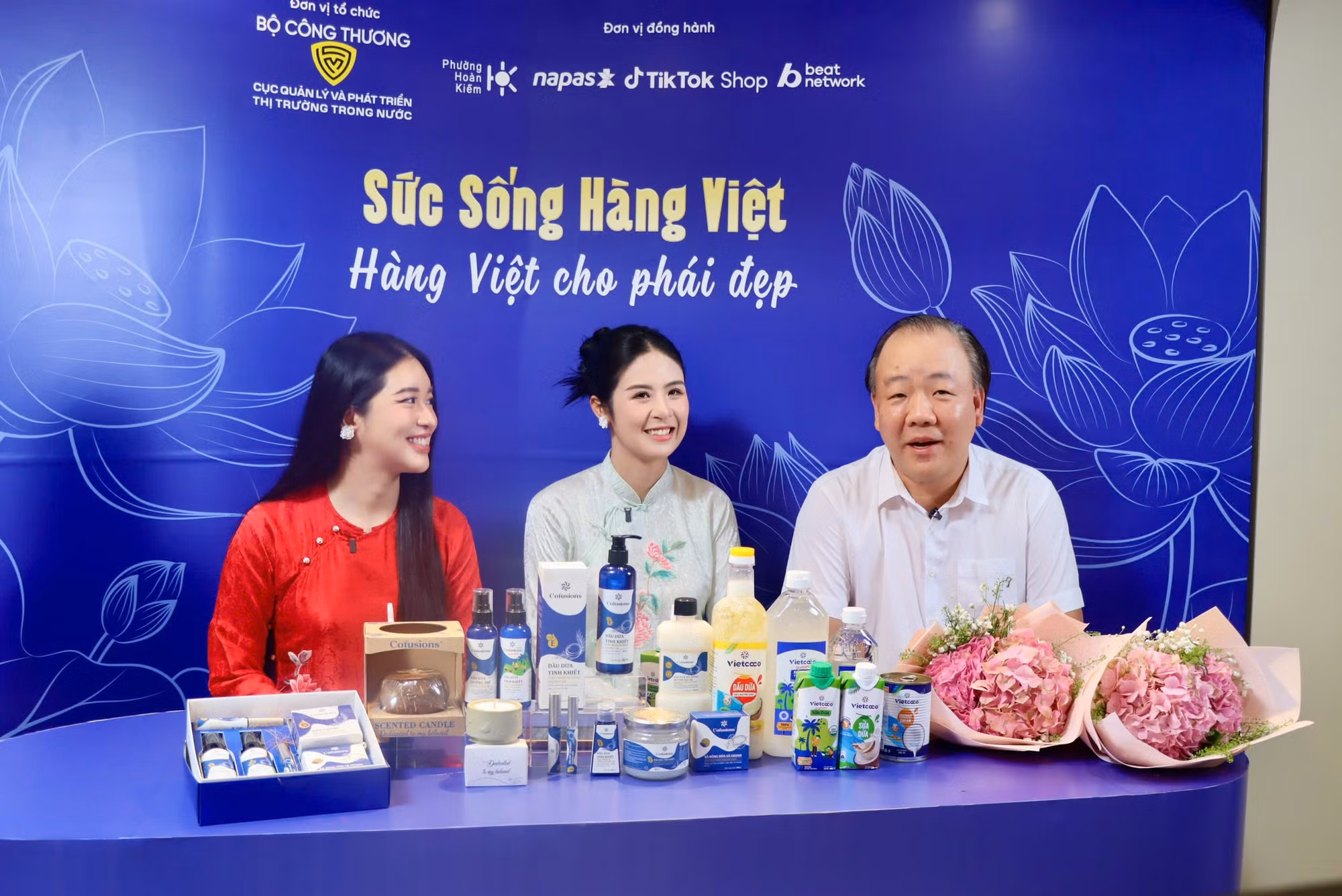 cuc-truong-livestream.jpg
