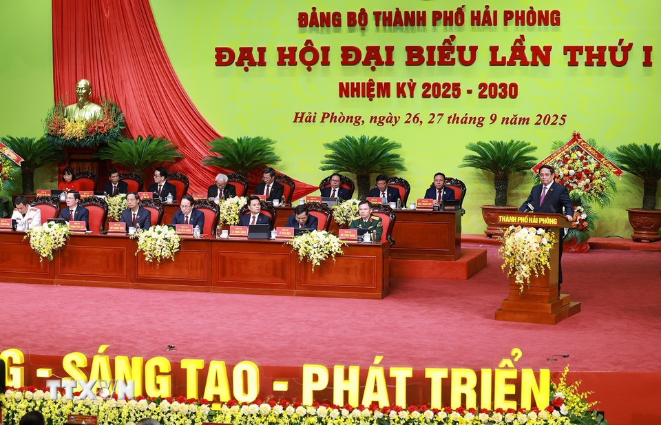 Thủ tướng Phạm Minh Chính phát biểu chỉ đạo Đại hội đại biểu Đảng bộ thành phố Hải Phòng lần thứ nhất, nhiệm kỳ 2025-2030. (Ảnh: Dương Giang/TTXVN)