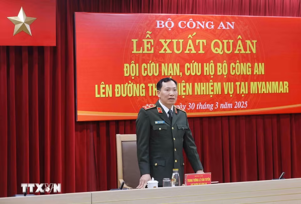 Trung tướng Lê Văn Tuyến, Thứ trưởng Bộ Công an, phát biểu. (Ảnh: Phạm Kiên/TTXVN)