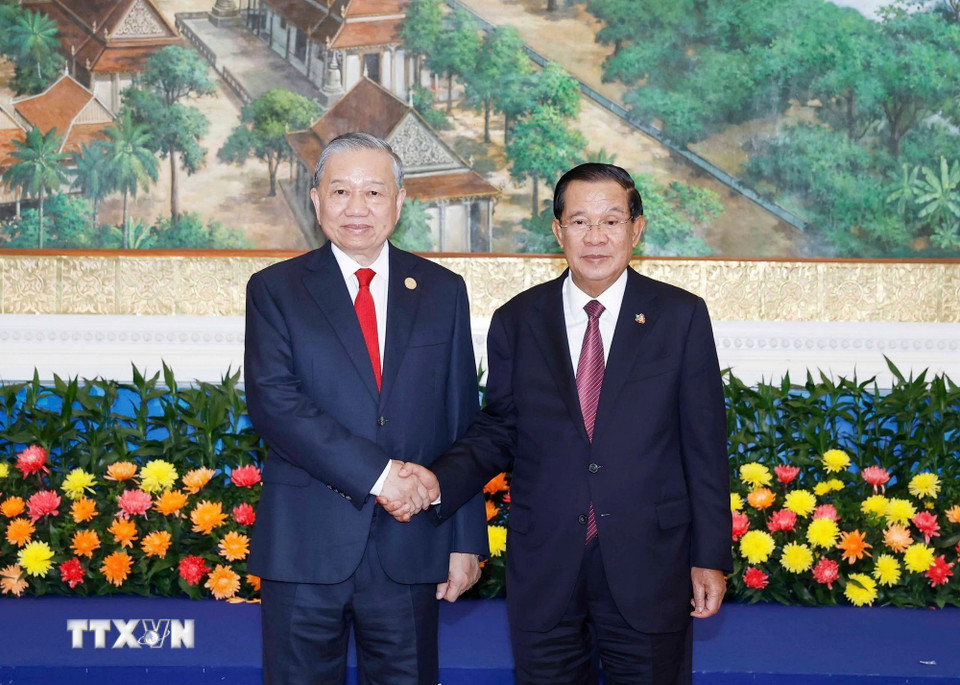 Tổng Bí thư Tô Lâm và Chủ tịch Đảng Nhân dân Campuchia Hun Sen. (Ảnh: Thống Nhất/TTXVN)