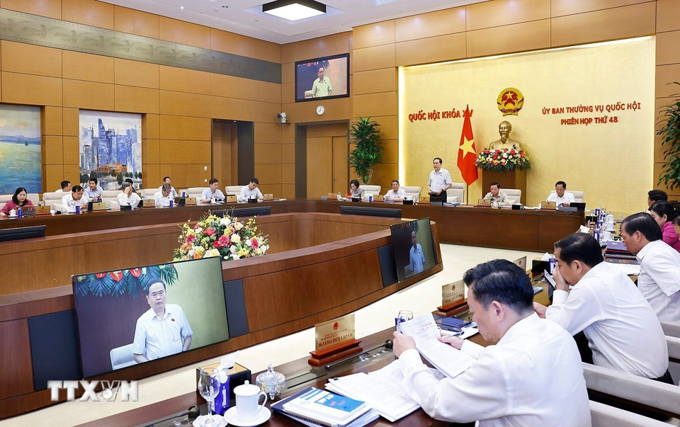 Chủ tịch Quốc hội Trần Thanh Mẫn phát biểu khai mạc Phiên họp thứ 48 của Ủy ban Thường vụ Quốc hội. (Ảnh: Doãn Tấn/TTXVN)