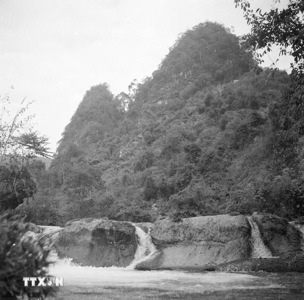 Một phần trong an toàn khu căn cứ cách mạng ở Cao Bằng, nơi có hang Pác Bó là nơi ở và làm việc của Chủ tịch Hồ Chí Minh. (Ảnh: TTXVN)