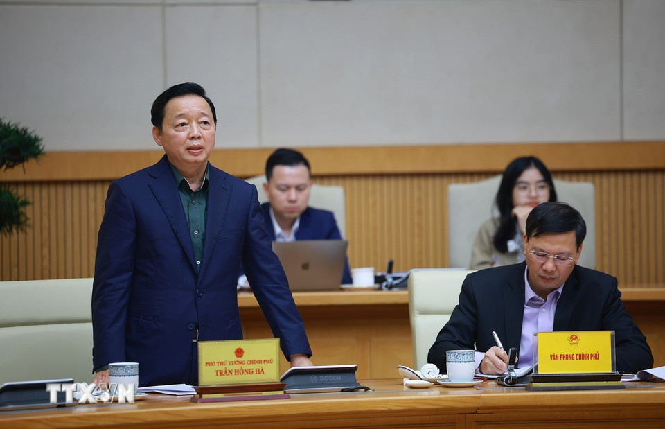 Phó Thủ tướng Trần Hồng Hà phát biểu tại Phiên họp lần thứ 26 của Ban chỉ đạo chống khai thác hải sản bất hợp pháp. (Ảnh: Dương Giang/TTXVN)