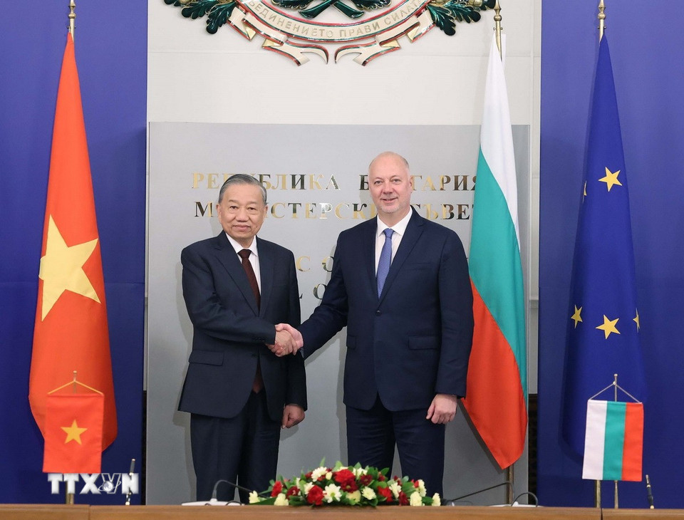 Tổng Bí thư Tô Lâm hội kiến Thủ tướng Bulgaria Rosen Zhelyazkov. (Ảnh: Thống Nhất/TTXVN)