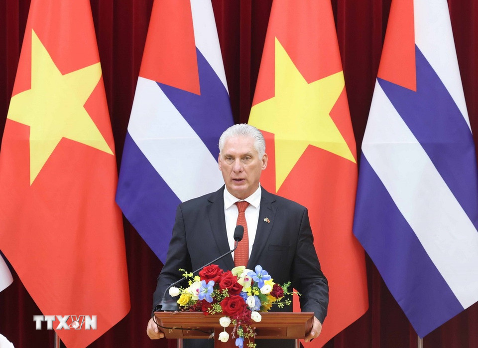 Bí thư thứ Nhất Đảng Cộng sản Cuba, Chủ tịch nước Cuba Miguel Díaz-Canel Bermúdez phát biểu. (Ảnh: Thống Nhất/TTXVN)