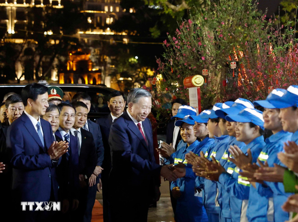 Tổng Bí thư Tô Lâm và đại biểu đại diện các tầng lớp nhân dân. (Ảnh: Thống Nhất/TTXVN)