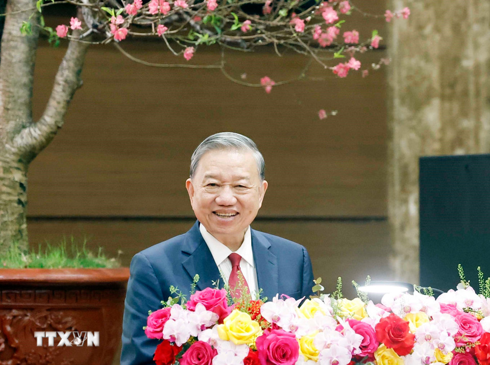 Tối 16/2/2026 (29 tháng Chạp), Tổng Bí thư Tô Lâm đến thăm, chúc Tết Đảng bộ, chính quyền và Nhân dân Thủ đô Hà Nội. (Ảnh: Thống Nhất/TTXVN)