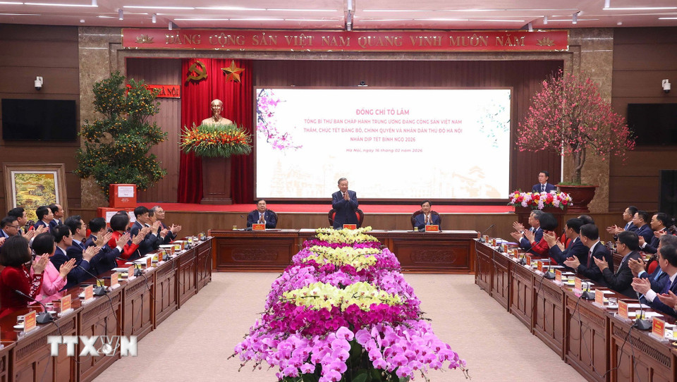 Tổng Bí thư Tô Lâm phát biểu chúc Tết Đảng bộ, chính quyền và Nhân dân Hà Nội. (Ảnh: Văn Điệp/TTXVN)