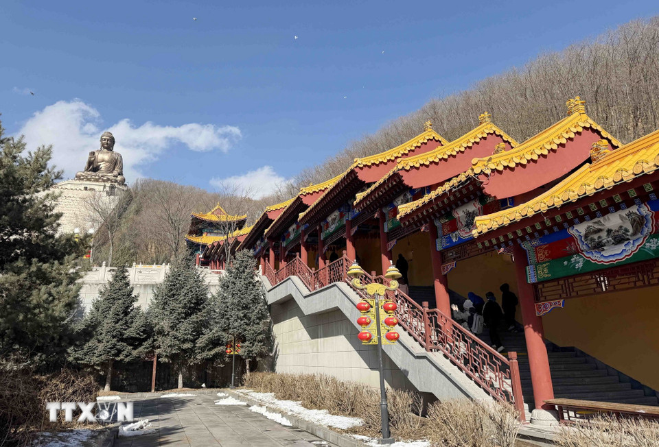 Một góc Khu quần thể Du lịch Văn hóa Lục Đỉnh Sơn. (Ảnh: Công Tuyên/TTXVN)