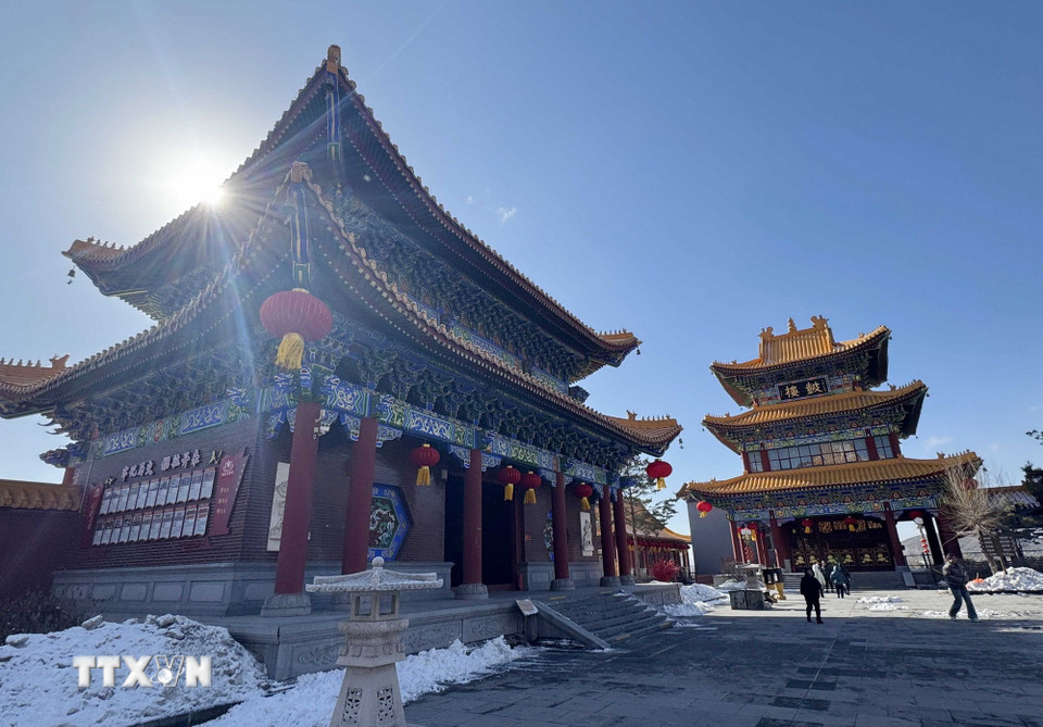 Khu quần thể Du lịch Văn hóa Lục Đỉnh Sơn là nơi hội tụ văn hóa Phật giáo, văn hóa tổ tiên thời nhà Thanh, văn hóa lịch sử Bột Hải. (Ảnh: Công Tuyên/TTXVN)