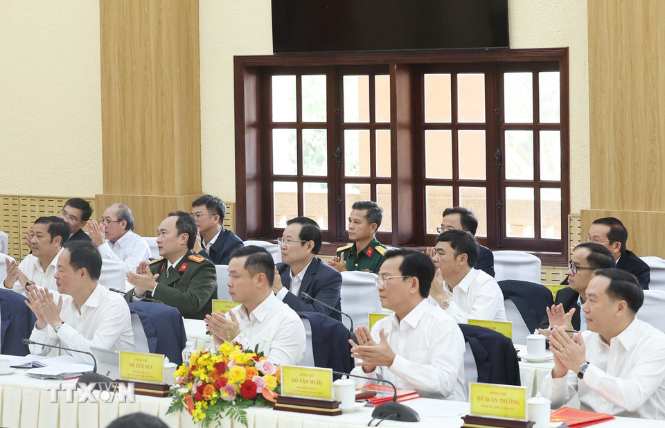 Các đại biểu tham dự buổi làm việc. (Ảnh: Thống Nhất/TTXVN)